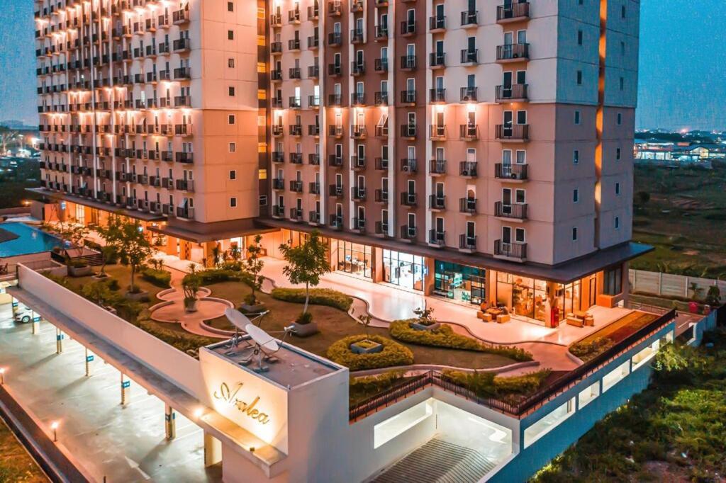 Azalea Suites Cikarang By Jayakarta Group Exterior photo
